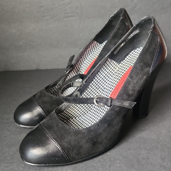 Ros Hommerson Shoes - Ros Hommerson Black Suede Heels Size 8.5